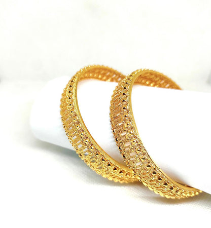 Golden Kara Bangle Set for Brides & Fashion Women