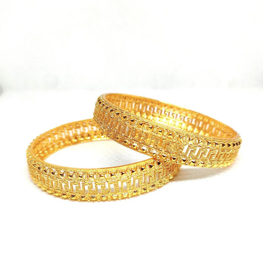 Golden Kara Bangle Set for Brides & Fashion Women